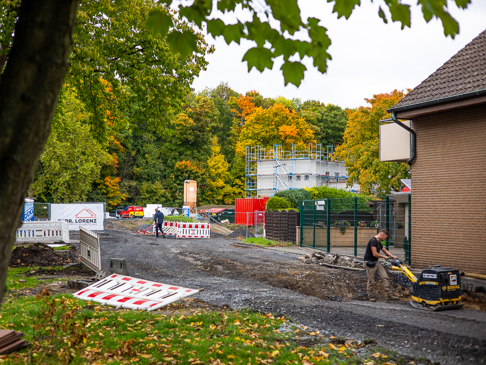 Straßenansicht der Baustelle