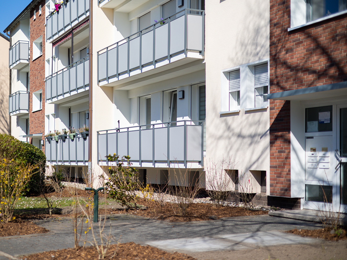 Modernisiertes Wohngebäude in der Von-Born-Straße