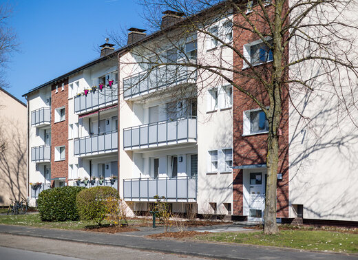 Modernisiertes Wohngebäude in der Von-Born-Straße