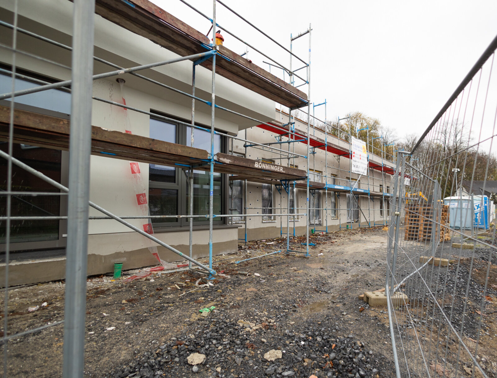 Erdgeschoss der Kindertagesstätte mit Putzfassade